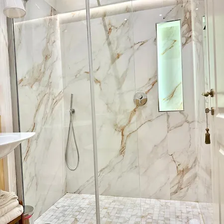 Frattina Elegance * روما