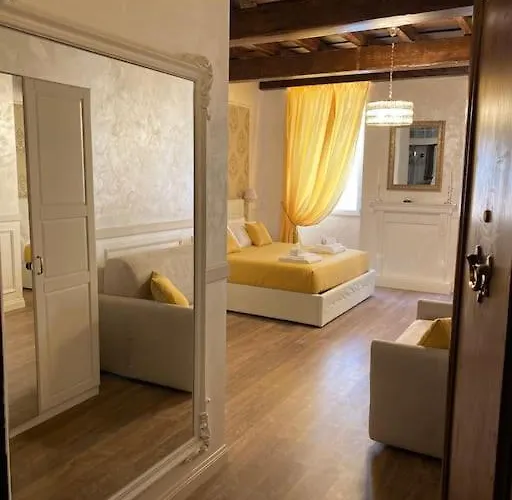 Frattina Elegance * Rome