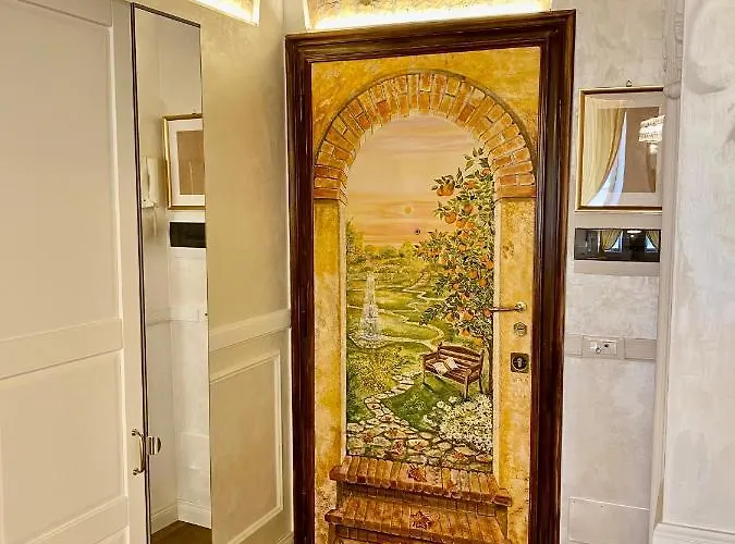 Apartment Frattina Elegance